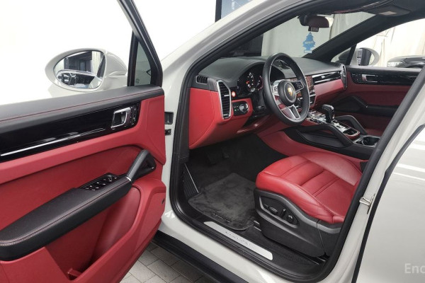 2022 Porsche Cayenne с пробегом 31 631 км