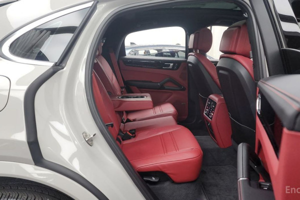 2022 Porsche Cayenne с пробегом 31 631 км