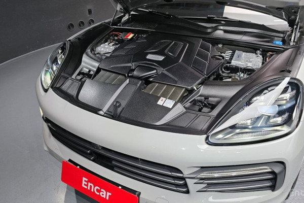 2022 Porsche Cayenne с пробегом 45 884 км