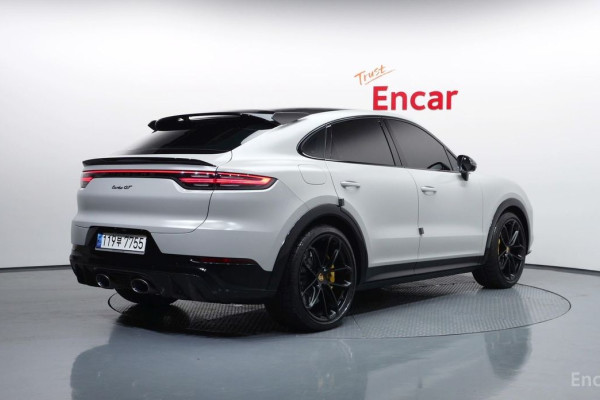 2023 Porsche Cayenne с пробегом 34 000 км