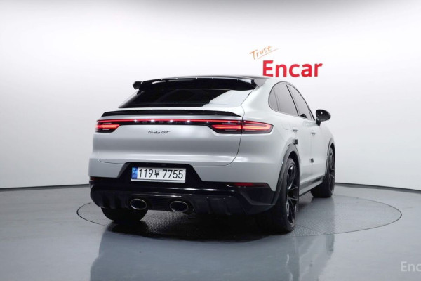 2023 Porsche Cayenne с пробегом 34 000 км