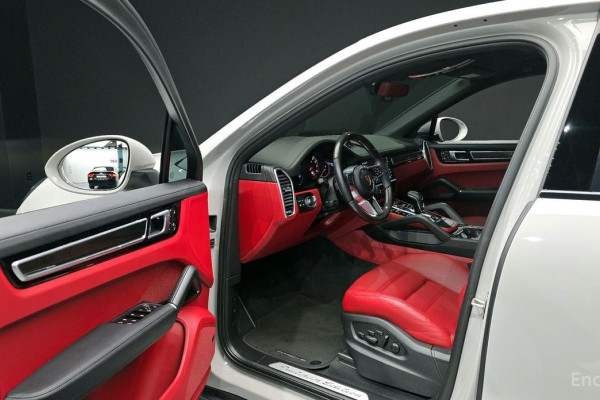 2022 Porsche Cayenne с пробегом 45 884 км