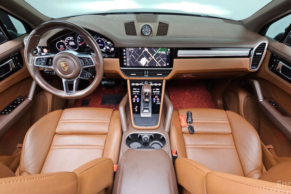 2023 Porsche Cayenne с пробегом 63 301 км