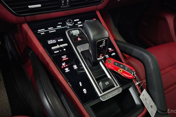 2022 Porsche Cayenne с пробегом 25 785 км
