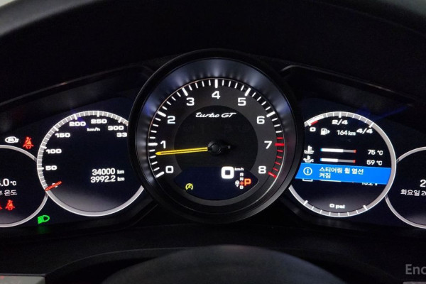 2023 Porsche Cayenne с пробегом 34 000 км