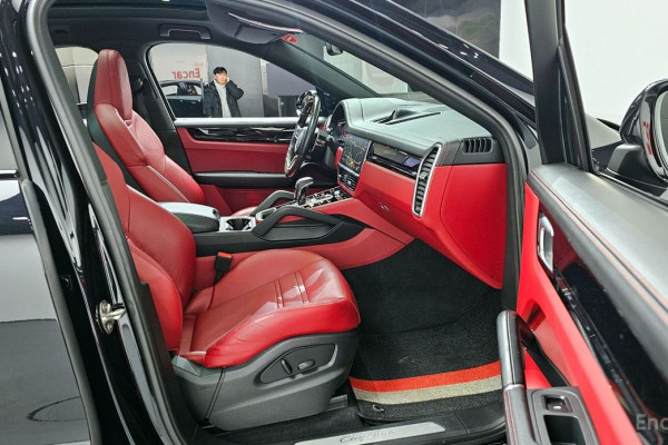 2022 Porsche Cayenne с пробегом 25 785 км
