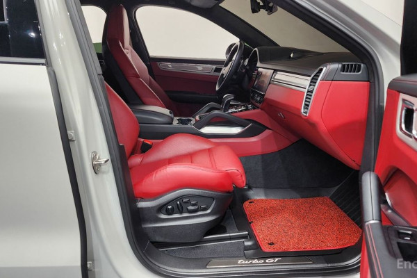 2023 Porsche Cayenne с пробегом 34 000 км
