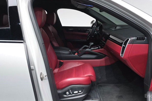 2021 Porsche Cayenne с пробегом 44 138 км