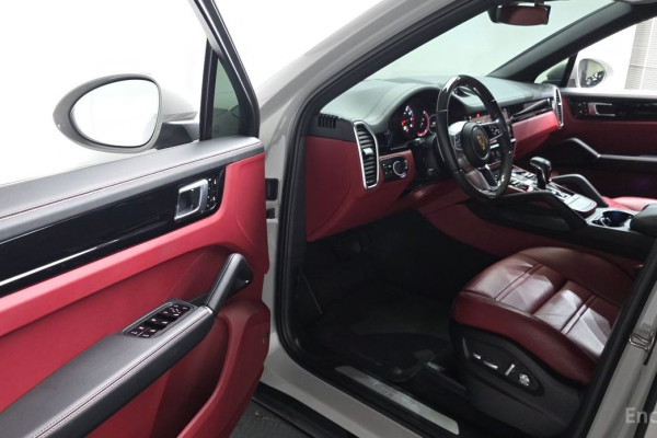 2021 Porsche Cayenne с пробегом 44 138 км
