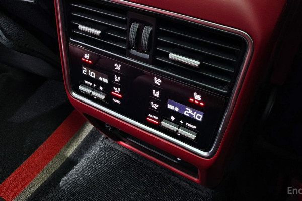 2022 Porsche Cayenne с пробегом 25 785 км