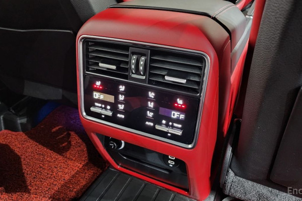 2023 Porsche Cayenne с пробегом 34 000 км