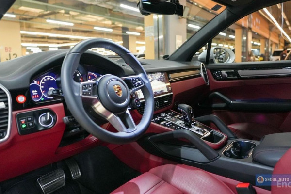 2023 Porsche Cayenne с пробегом 17 700 км