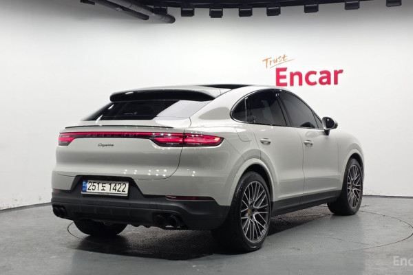 2022 Porsche Cayenne с пробегом 10 608 км