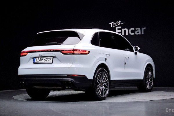 2023 Porsche Cayenne с пробегом 37 092 км