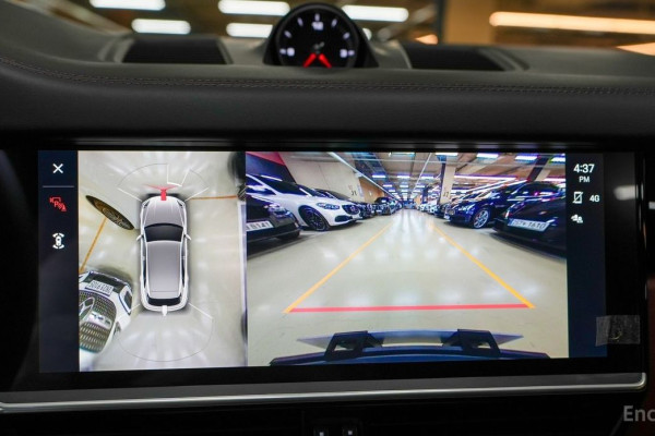 2023 Porsche Cayenne с пробегом 17 700 км