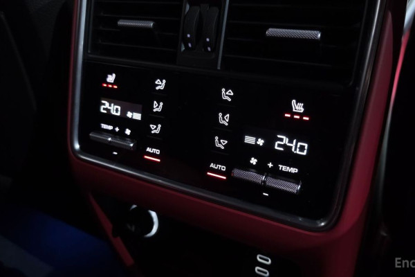 2021 Porsche Cayenne с пробегом 44 138 км