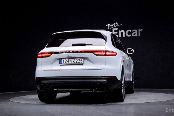 2023 Porsche Cayenne с пробегом 37 092 км