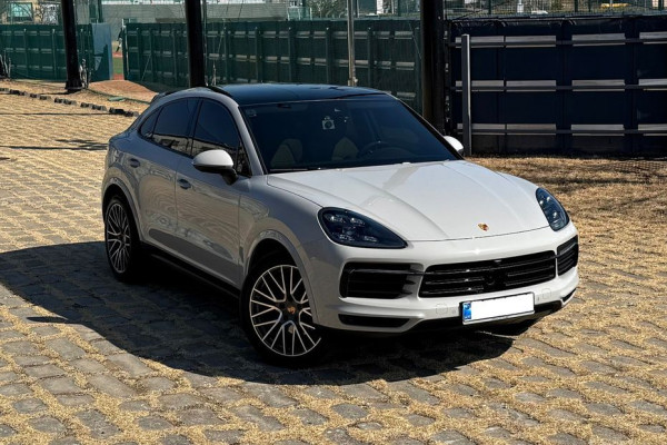 2022 Porsche Cayenne с пробегом 45 000 км
