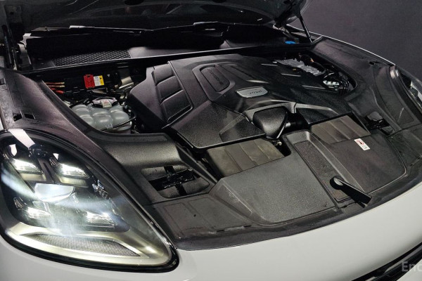 2023 Porsche Cayenne с пробегом 37 092 км