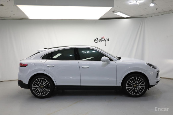 2023 Porsche Cayenne с пробегом 25 640 км