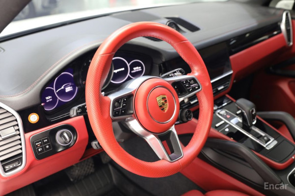 2023 Porsche Cayenne с пробегом 25 640 км