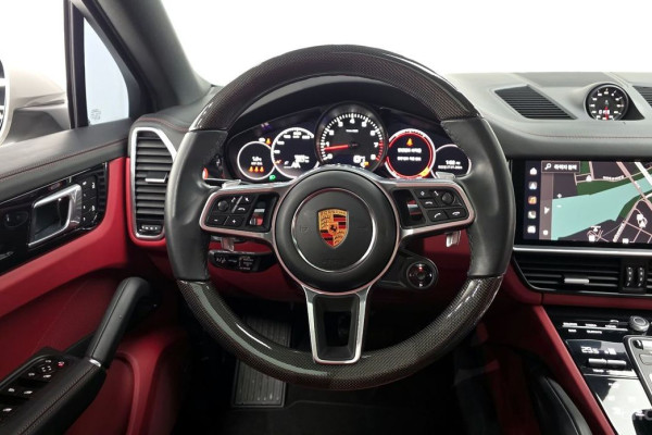 2022 Porsche Cayenne с пробегом 10 608 км