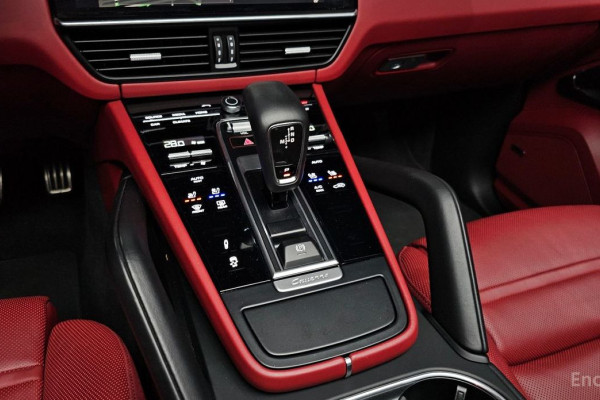 2023 Porsche Cayenne с пробегом 37 092 км