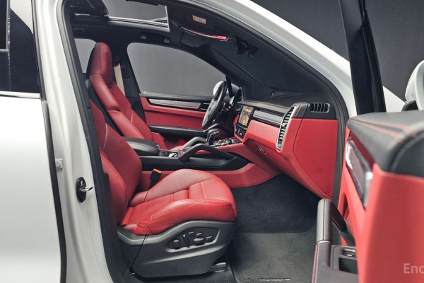 2023 Porsche Cayenne с пробегом 37 092 км