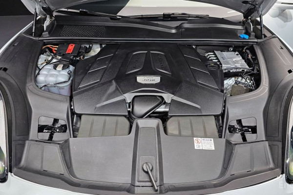 2023 Porsche Cayenne с пробегом 25 695 км