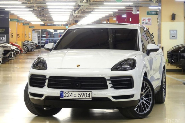 2023 Porsche Cayenne с пробегом 30 700 км