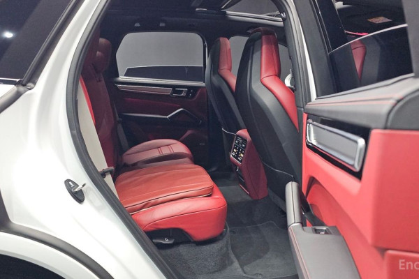 2023 Porsche Cayenne с пробегом 37 092 км