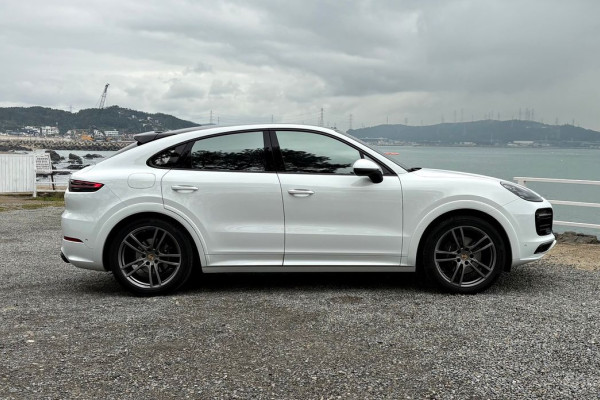 2023 Porsche Cayenne с пробегом 38 900 км