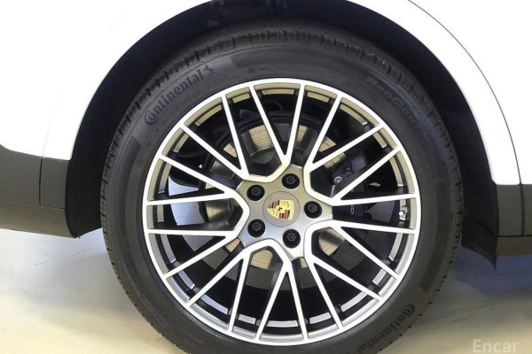 2023 Porsche Cayenne с пробегом 30 700 км