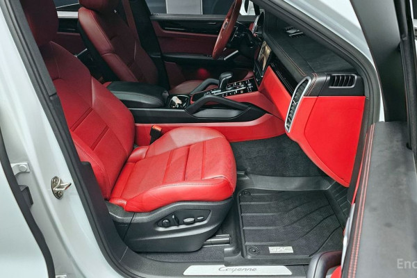 2023 Porsche Cayenne с пробегом 25 695 км