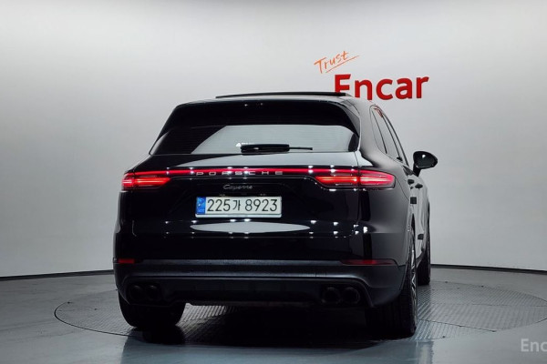2022 Porsche Cayenne с пробегом 59 921 км