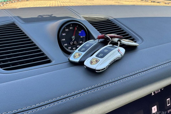 2022 Porsche Cayenne с пробегом 45 000 км