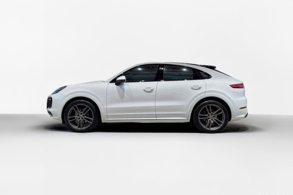 2023 Porsche Cayenne с пробегом 38 900 км