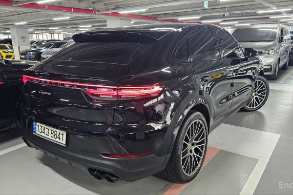 2022 Porsche Cayenne с пробегом 33 261 км