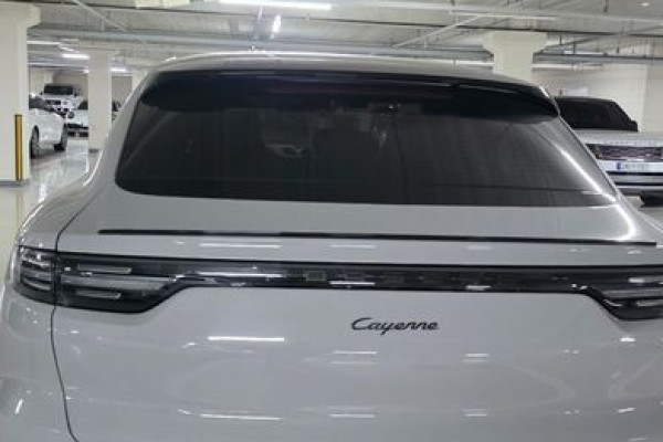 2023 Porsche Cayenne с пробегом 26 758 км
