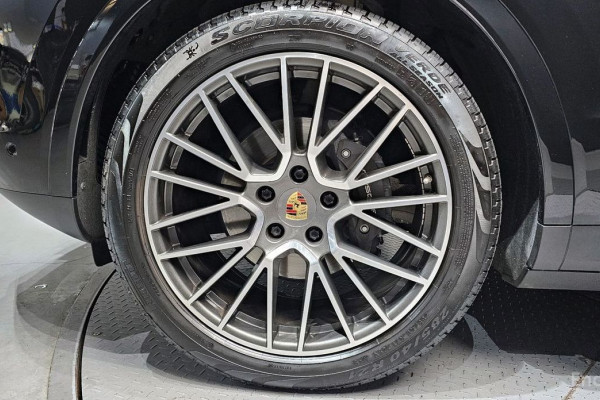 2022 Porsche Cayenne с пробегом 91 509 км