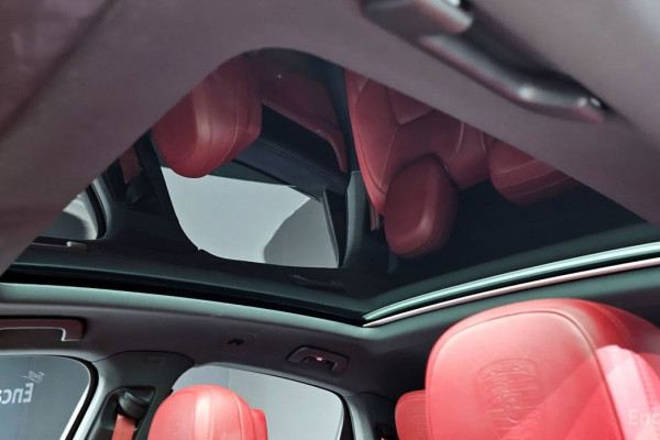 2023 Porsche Cayenne с пробегом 25 695 км