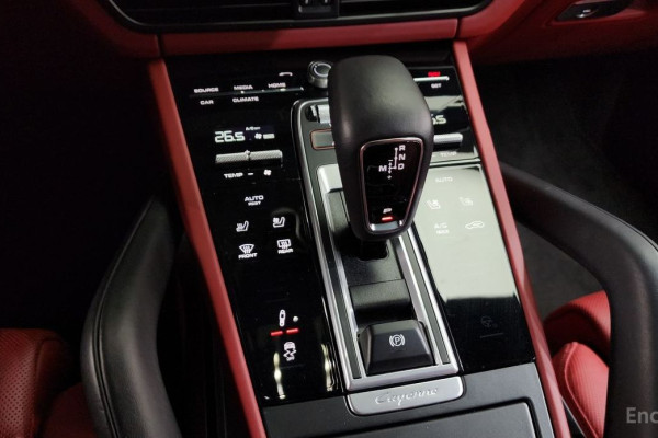 2022 Porsche Cayenne с пробегом 59 921 км