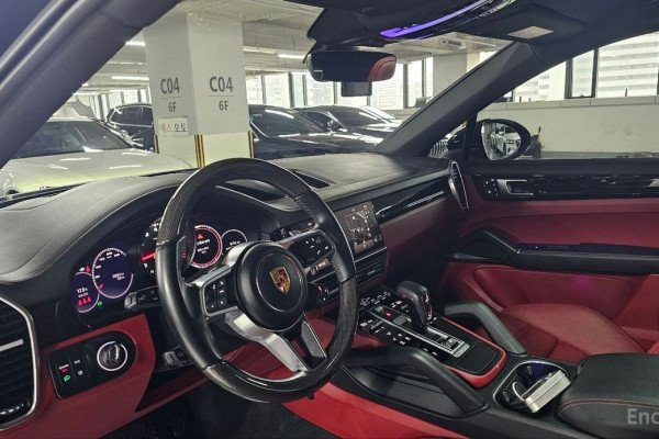 2022 Porsche Cayenne с пробегом 33 261 км