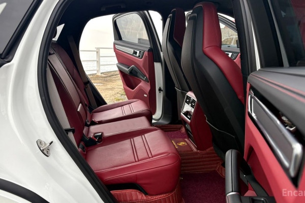 2023 Porsche Cayenne с пробегом 38 900 км