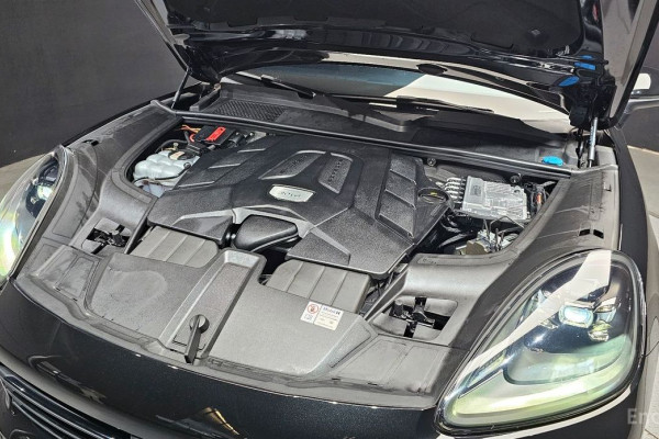 2022 Porsche Cayenne с пробегом 91 509 км