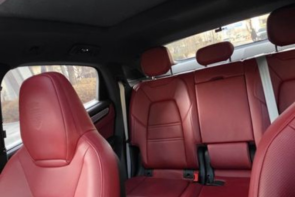 2023 Porsche Cayenne с пробегом 26 758 км