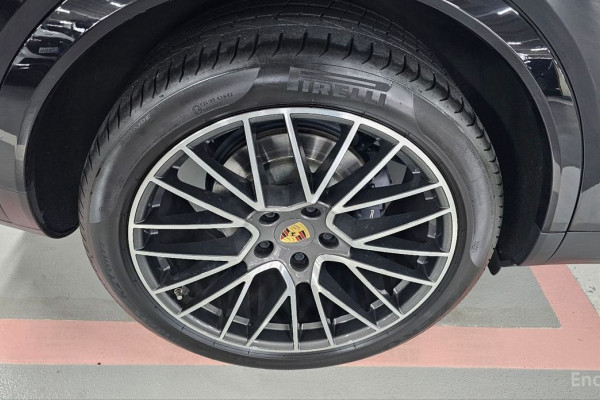 2022 Porsche Cayenne с пробегом 33 261 км
