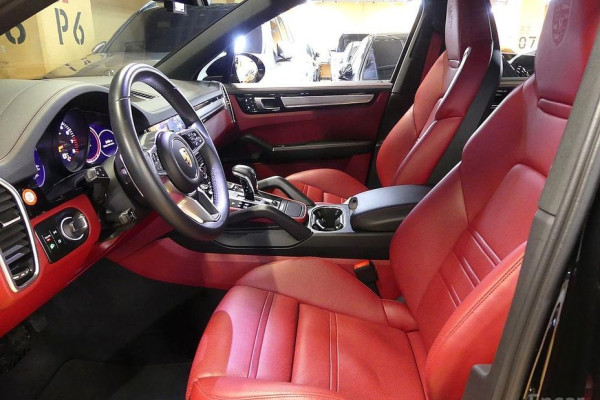 2023 Porsche Cayenne с пробегом 31 000 км