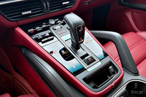 2023 Porsche Cayenne с пробегом 38 900 км