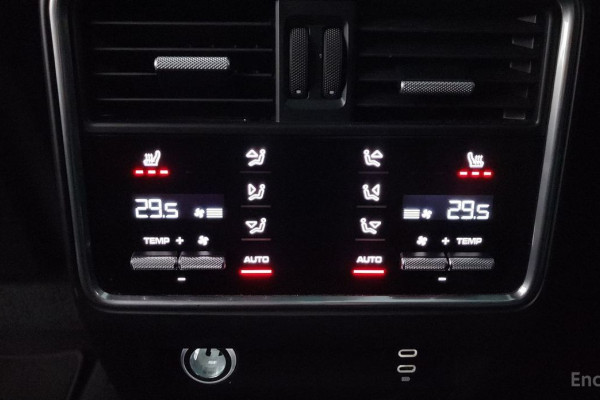 2021 Porsche Cayenne с пробегом 64 422 км